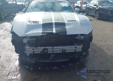 2022 Ford Mustang Ecoboost Premium z USA, uszkodzony, nr VIN 1FATP8UHXN5100212